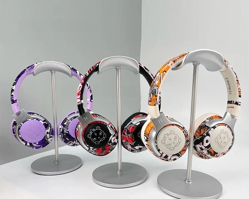 Graffiti fejhallgató Bluetooth-tal, RGB világítással és mikrofonnal